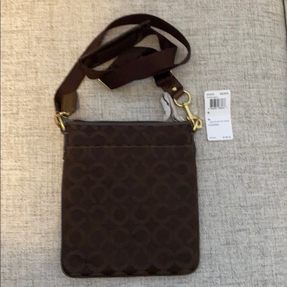 Coach crossbody purse - Picture 3 of 6
